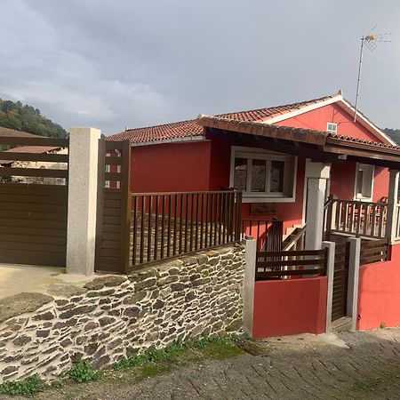 Casa Do Feligres E Da Alsira Villa Nogueira de Abaixo Exterior photo