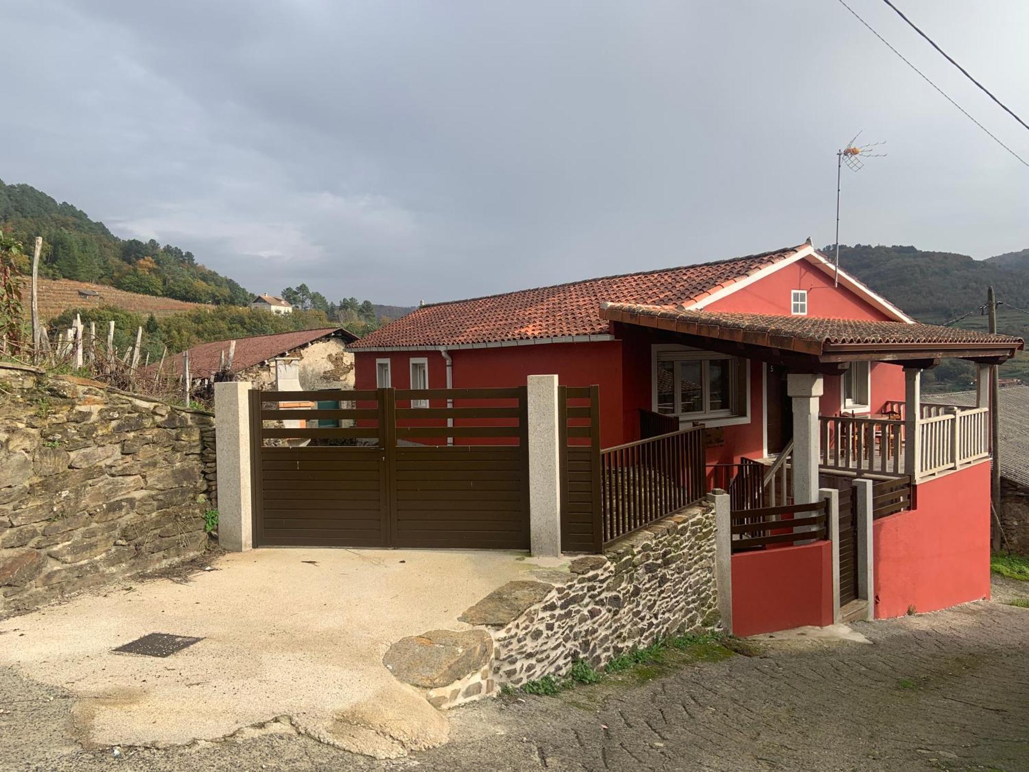 Casa Do Feligres E Da Alsira Villa Nogueira de Abaixo Exterior photo
