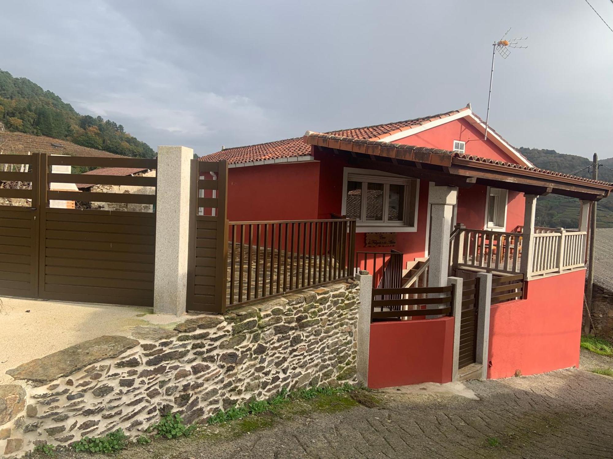 Casa Do Feligres E Da Alsira Villa Nogueira de Abaixo Exterior photo